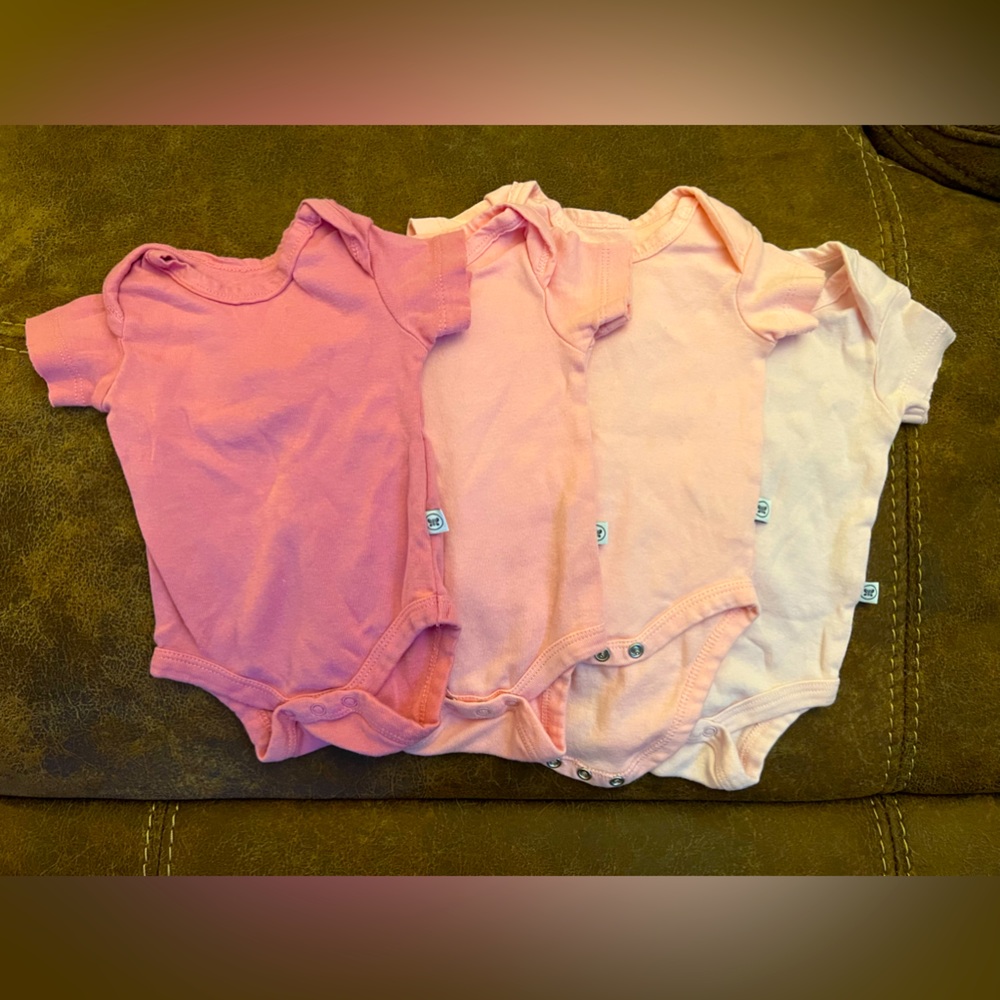 Honest Co. Newborn Bodysuit Bundle 💓🌸🎀